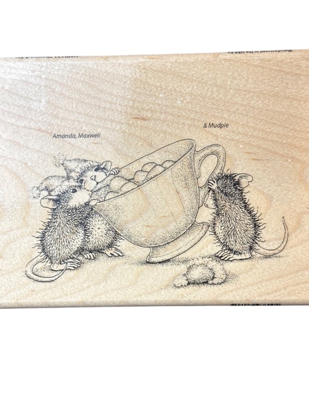 HMR131 House Mouse Designs Sharing A Sip Rubber Stamp By Stampendous